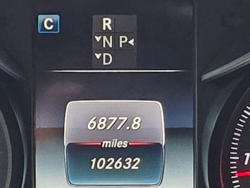 Used 2018 Mercedes-Benz GLC 300 image 26