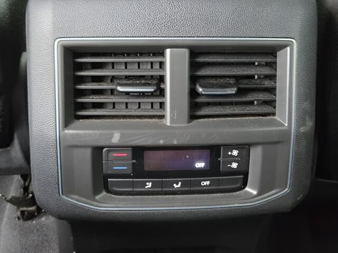 Used 2019 Volkswagen Atlas S FWD image 12