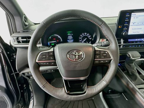 Certified 2023 Toyota Sienna XSE w/ XSE Plus Package AWD/4WD image 11