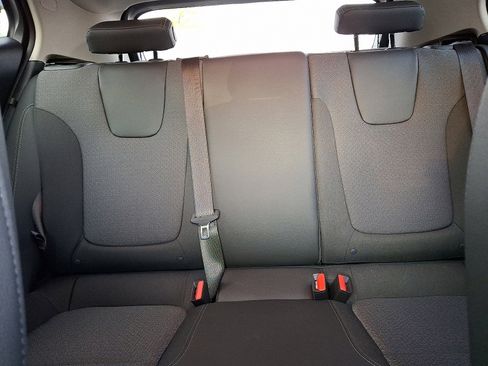 Certified 2023 Buick Encore GX Preferred image 19