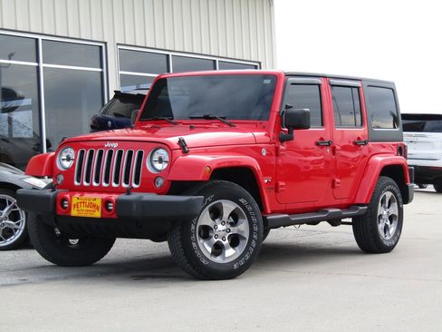 Used 2018 Jeep Wrangler Unlimited Sahara image 12