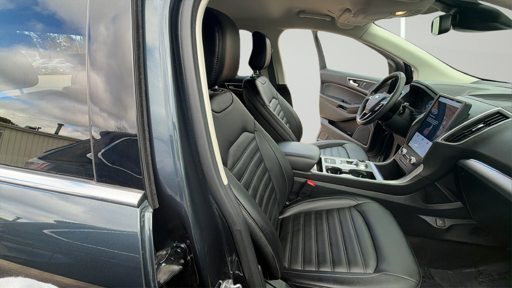 Certified 2022 Ford Edge SEL w/ Convenience Package AWD/4WD image 29