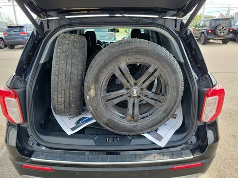 Used 2022 Ford Explorer Limited AWD/4WD image 7