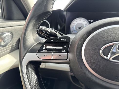 Used 2023 Hyundai Elantra Limited FWD image 19
