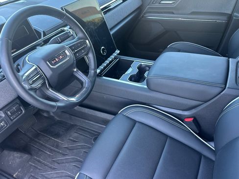 Used 2026 GMC Sierra EV Elevation AWD/4WD image 10