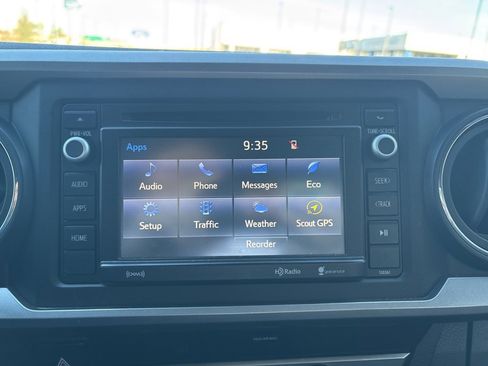 Used 2019 Toyota Tacoma SR5 image 18