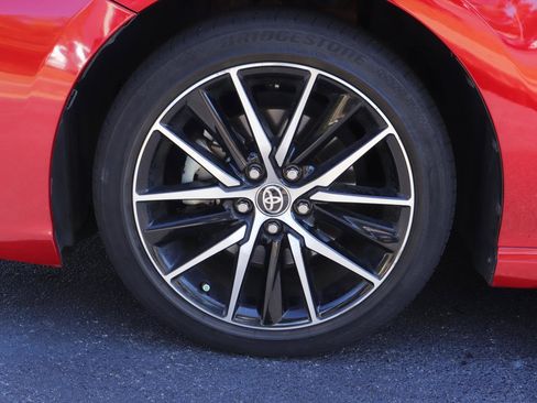 Used 2021 Toyota Camry SE image 30