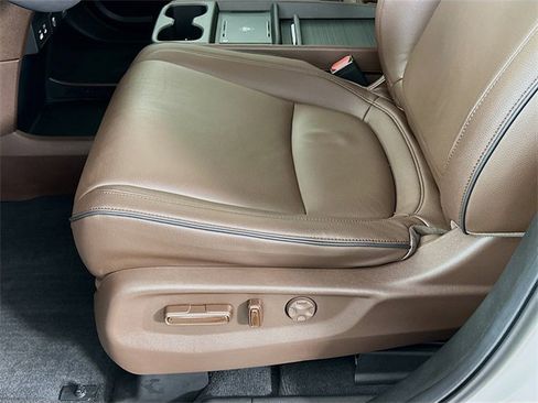 Certified 2026 Honda Odyssey Touring image 28