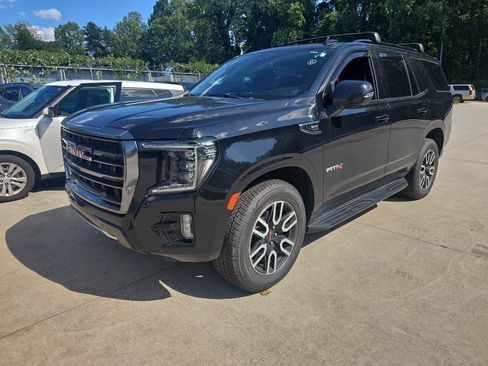 Used 2021 GMC Yukon AT4 w/ Rear Media and Nav Package AWD/4WD image 1