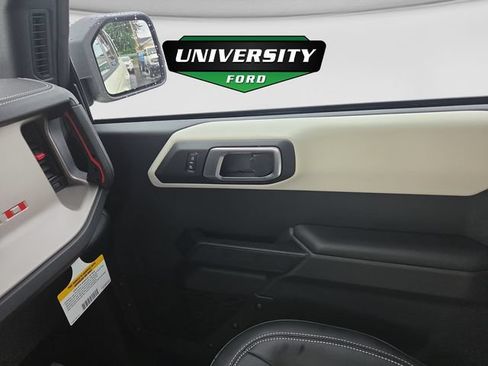 New 2026 Ford Bronco Outer Banks w/ Sasquatch Package AWD/4WD image 21