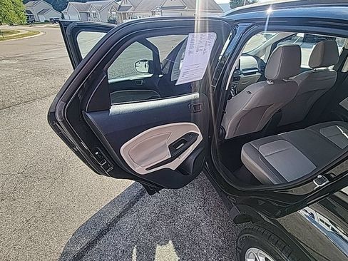 Used 2021 Ford EcoSport SE FWD image 22