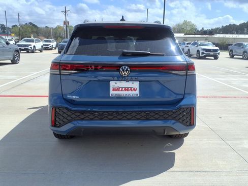 New 2026 Volkswagen Tiguan SE R-Line FWD image 7