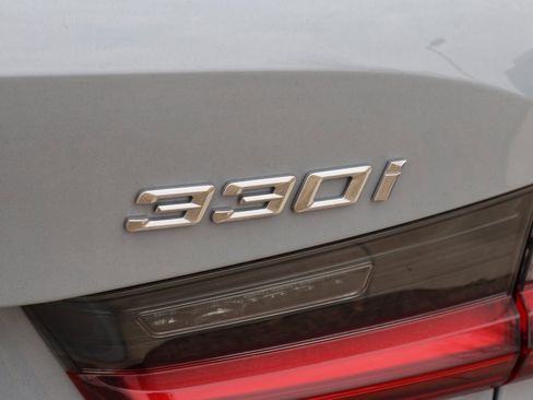 Used 2025 BMW 330i xDrive Sedan image 15