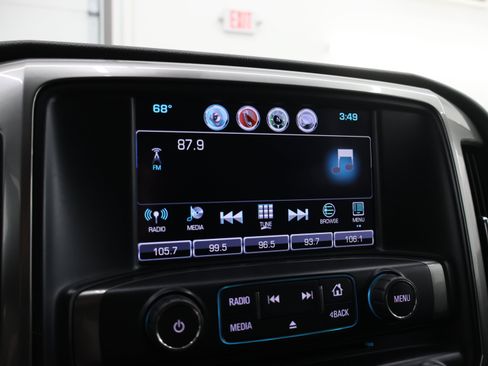 Used 2017 Chevrolet Silverado 1500 LT w/ All Star Edition AWD/4WD image 40