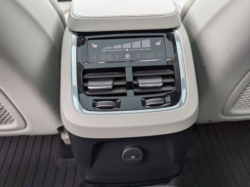 Used 2024 Volvo XC90 T8 Ultimate w/ Protection Package Premier image 14