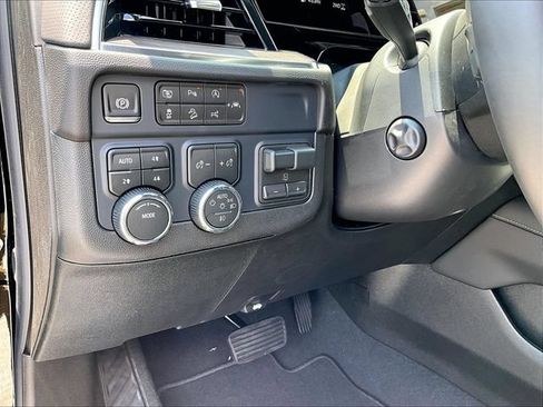 New 2026 Chevrolet Tahoe Premier w/ Sun And Tow Package AWD/4WD image 32