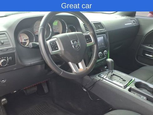 Used 2013 Dodge Challenger SXT RWD image 7