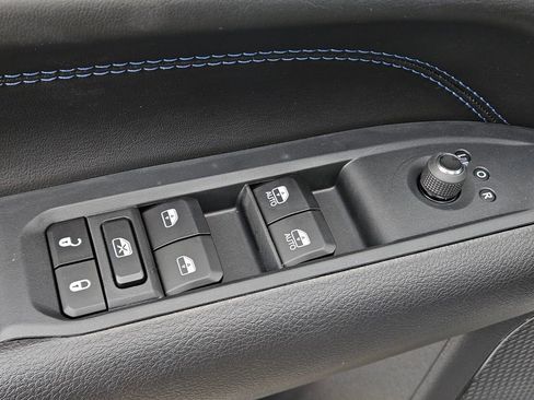 New 2026 Jeep Compass Limited w/ Sun, Sound & Navigation Group image 17