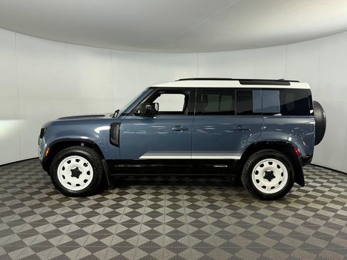 Used 2025 Land Rover Defender 110 S AWD/4WD image 10