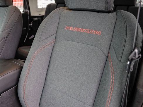 New 2025 Jeep Wrangler Unlimited Rubicon image 30