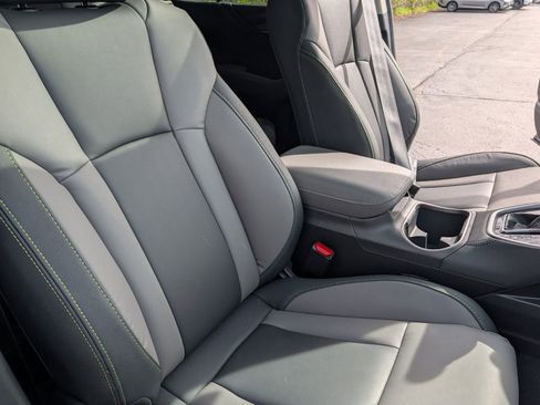 Used 2025 Subaru Outback Onyx Edition image 22