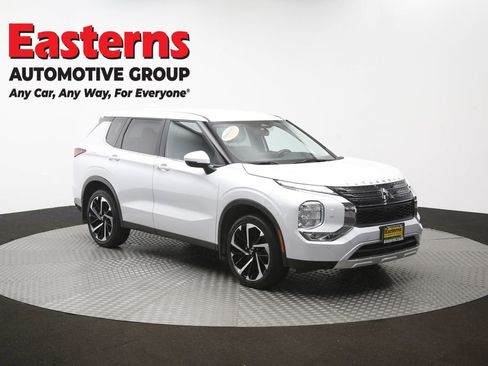 Used 2024 Mitsubishi Outlander SE AWD/4WD image 48