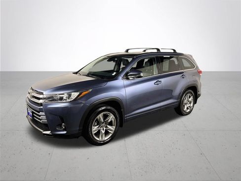 Used 2019 Toyota Highlander Limited AWD/4WD image 2
