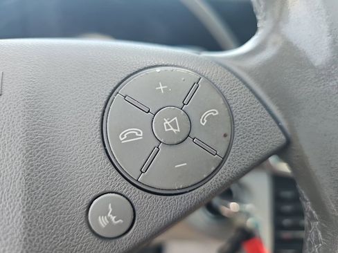 Used 2012 Mercedes-Benz E 350 BlueTEC Sedan image 9