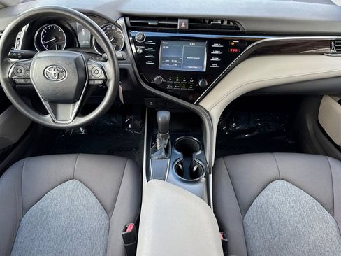 Certified 2018 Toyota Camry LE image 17
