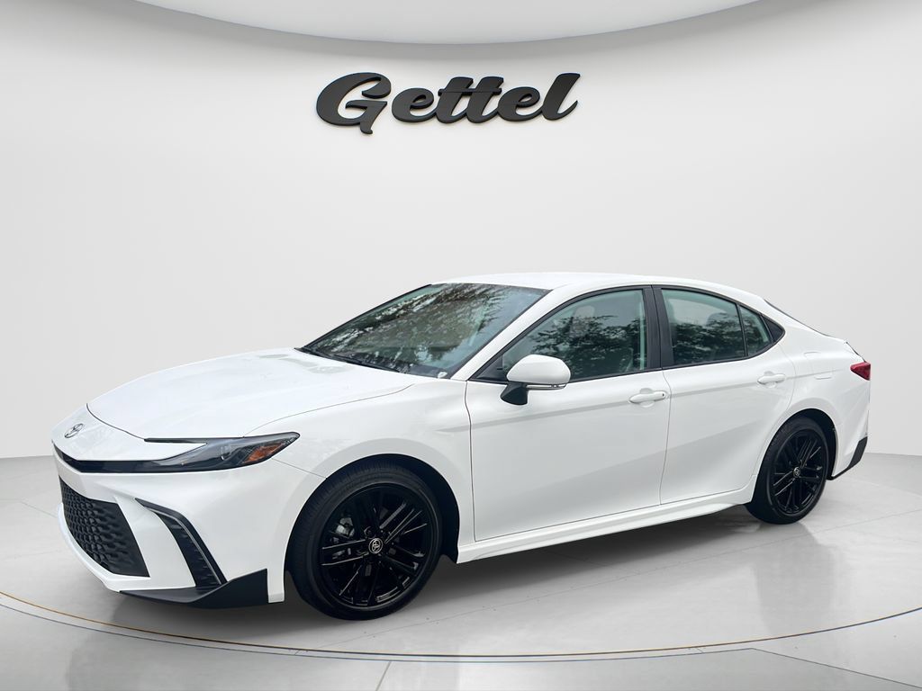 Used 2026 Toyota Camry SE FWD image 1