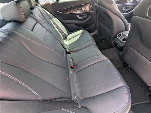 Used 2019 Mercedes-Benz E 300 image 18