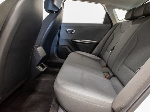 Used 2025 Kia K4 FWD image 24