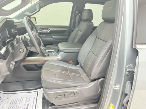 Used 2024 Chevrolet Silverado 1500 High Country w/ High Country Premium Package AWD/4WD image 15