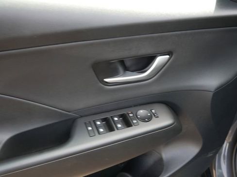 Used 2025 Hyundai Kona Limited AWD/4WD image 15