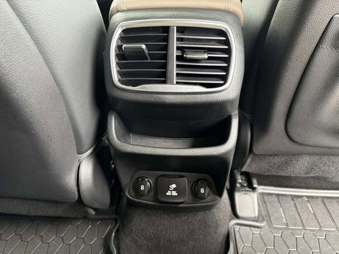 Used 2020 Hyundai Santa Fe Limited FWD image 23