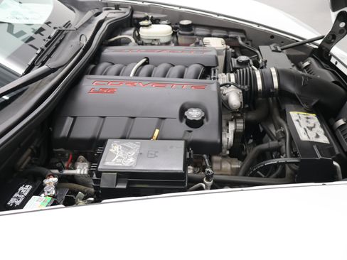Used 2007 Chevrolet Corvette Convertible w/ Preferred Equipment Group RWD image 17