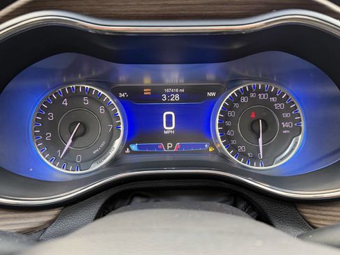 Used 2017 Chrysler 200 C w/ Premium Group image 11