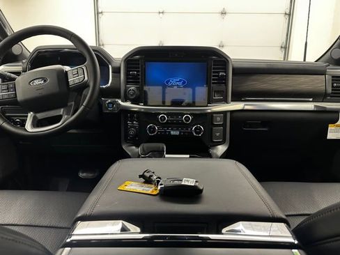 New 2025 Ford F150 Lariat w/ Equipment Group 501A Mid image 21