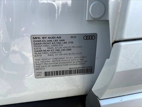 Used 2023 Audi Q5 2.0T Premium w/ Convenience Package AWD/4WD image 20