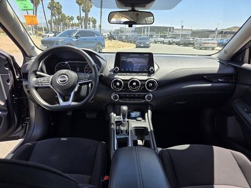Used 2024 Nissan Sentra SV FWD image 14