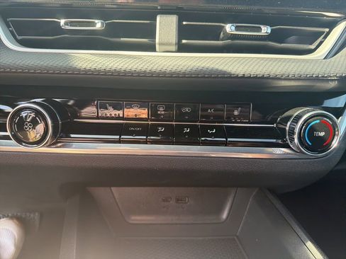 New 2026 Chevrolet Equinox LT AWD/4WD image 22