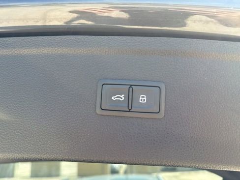 Used 2019 Audi Q5 2.0T Premium w/ Convenience Package image 10