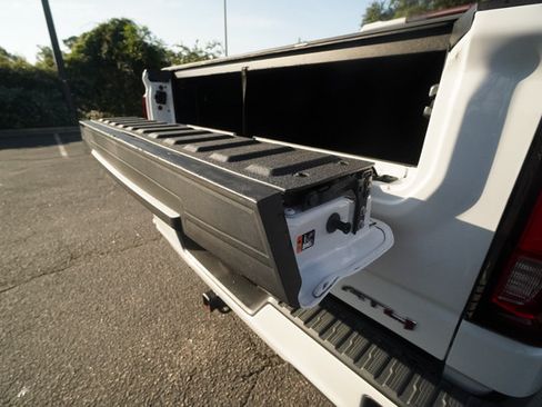 Used 2021 GMC Sierra 1500 AT4 AWD/4WD image 11