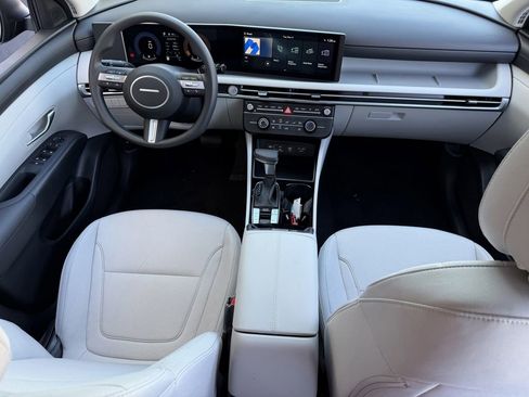 New 2026 Hyundai Tucson SE image 10