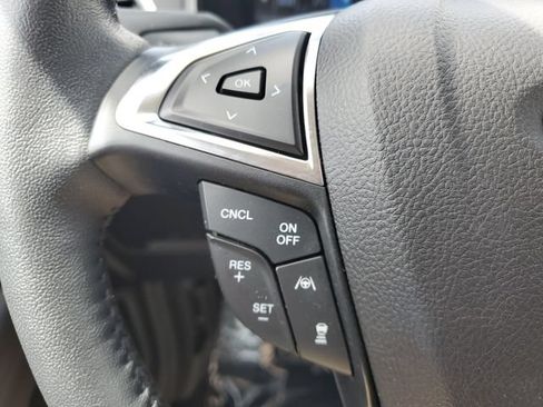 Certified 2023 Ford Edge SEL w/ Convenience Package AWD/4WD image 12