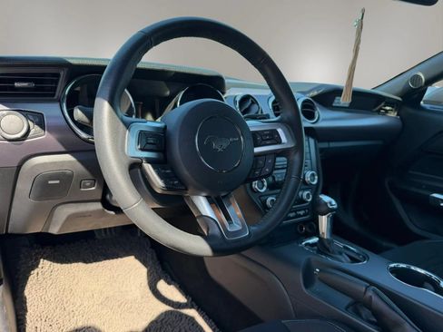 Used 2015 Ford Mustang GT RWD image 11