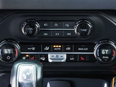 Used 2024 Ford Bronco Badlands AWD/4WD image 36