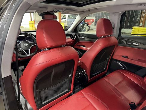 Used 2019 Alfa Romeo Stelvio Ti image 27