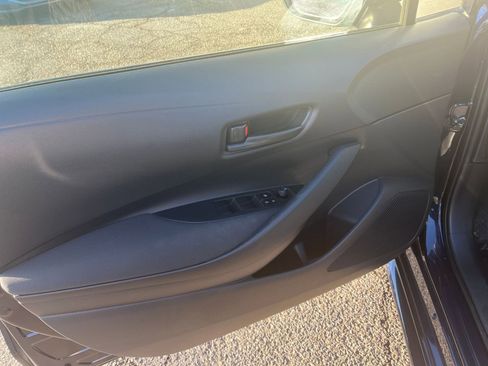 Used 2025 Toyota Corolla LE image 20