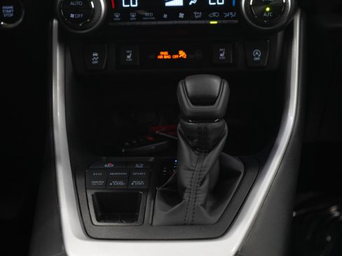 Used 2025 Toyota RAV4 XLE w/ Convenience Package AWD/4WD image 17